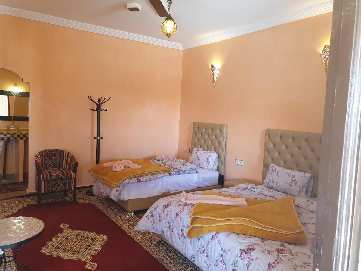 Auberge Sahara Garden Lac Yasmins Exteriör bild