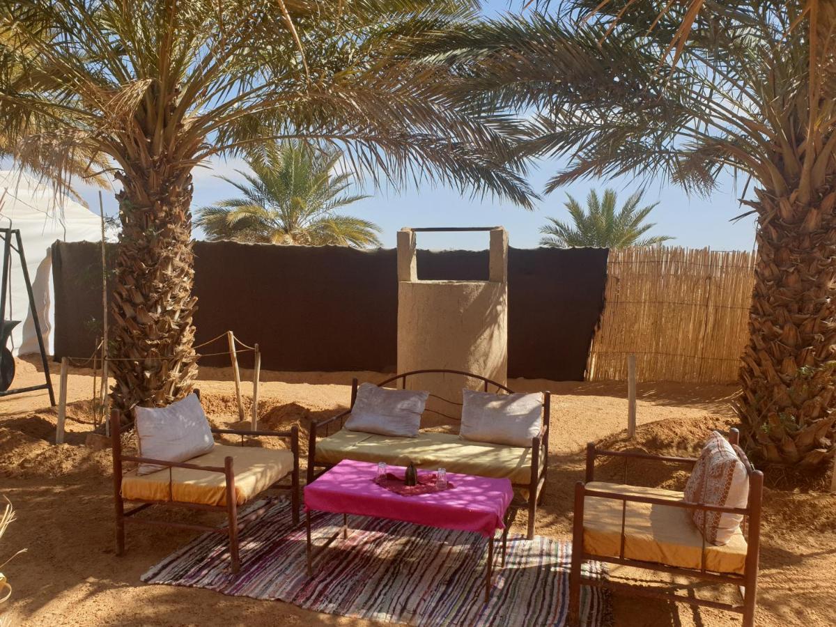 Auberge Sahara Garden Lac Yasmins Exteriör bild