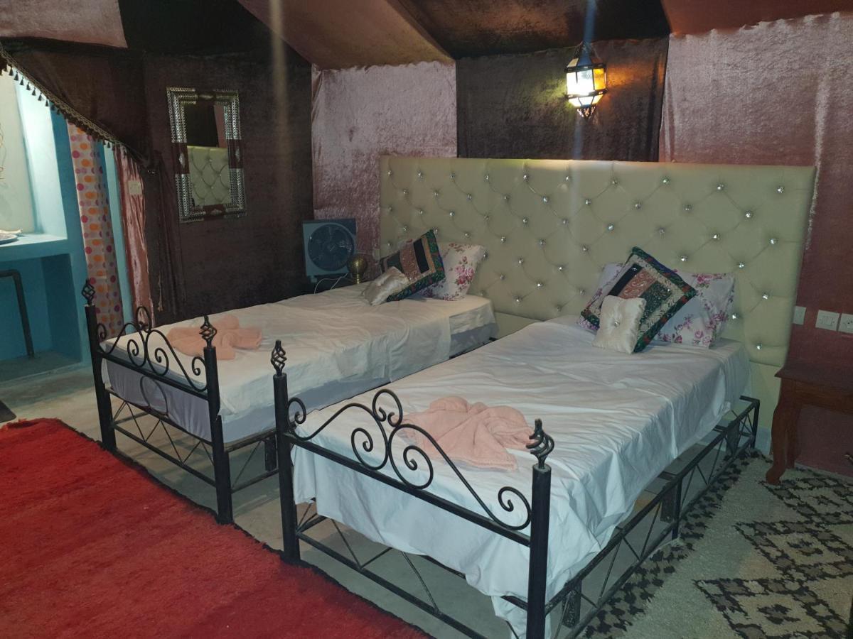 Auberge Sahara Garden Lac Yasmins Exteriör bild