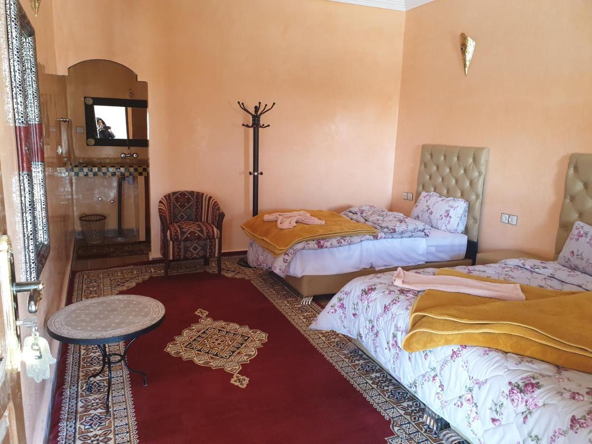 Auberge Sahara Garden Lac Yasmins Exteriör bild