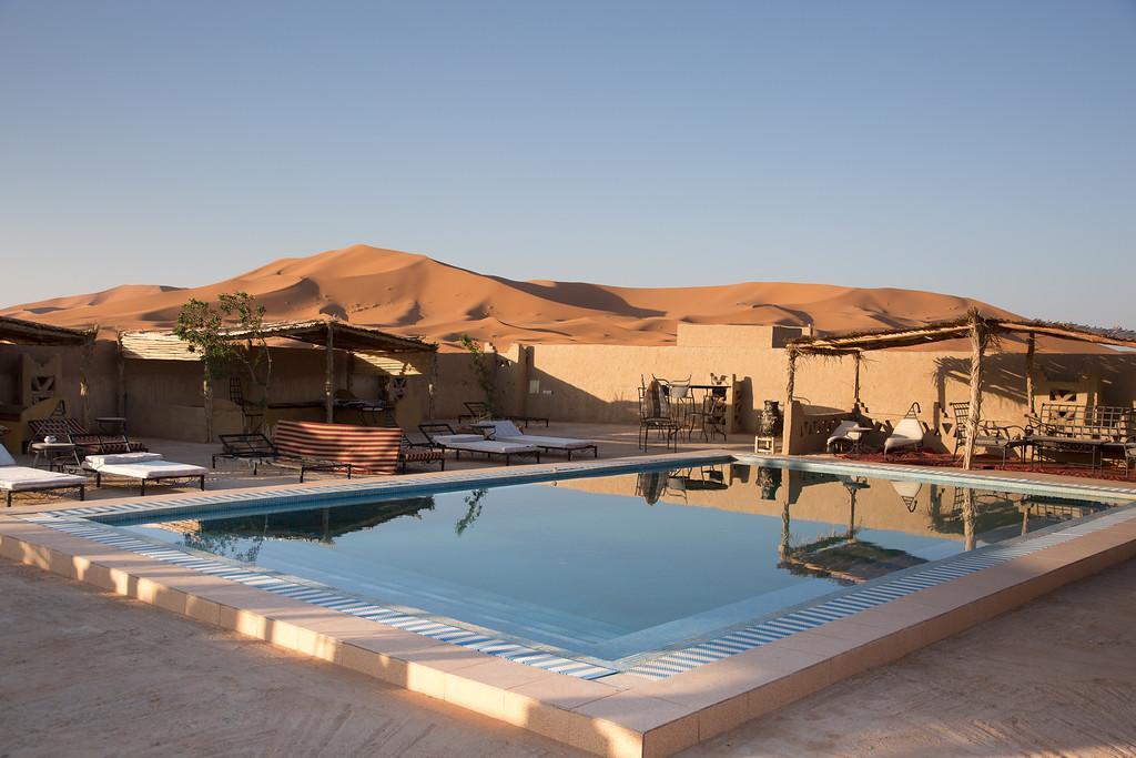 Auberge Sahara Garden Lac Yasmins Exteriör bild