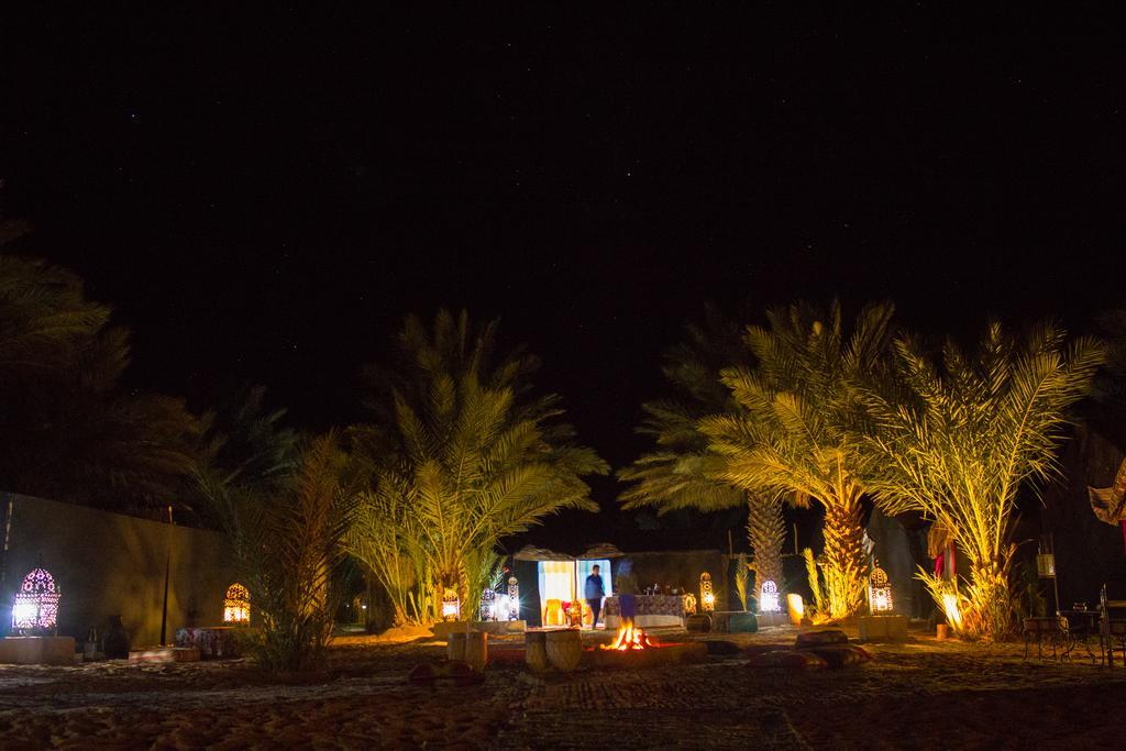 Auberge Sahara Garden Lac Yasmins Exteriör bild
